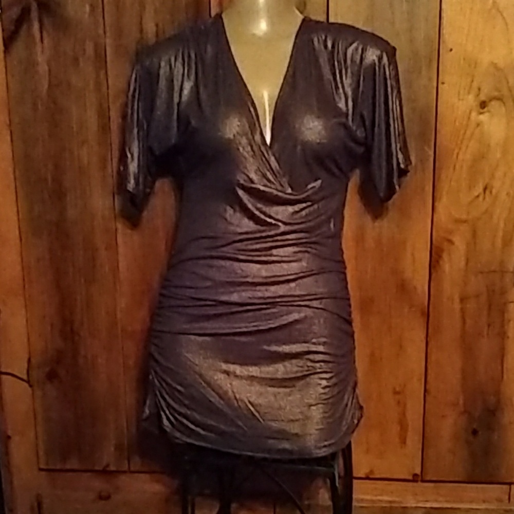 Express Pullover Top